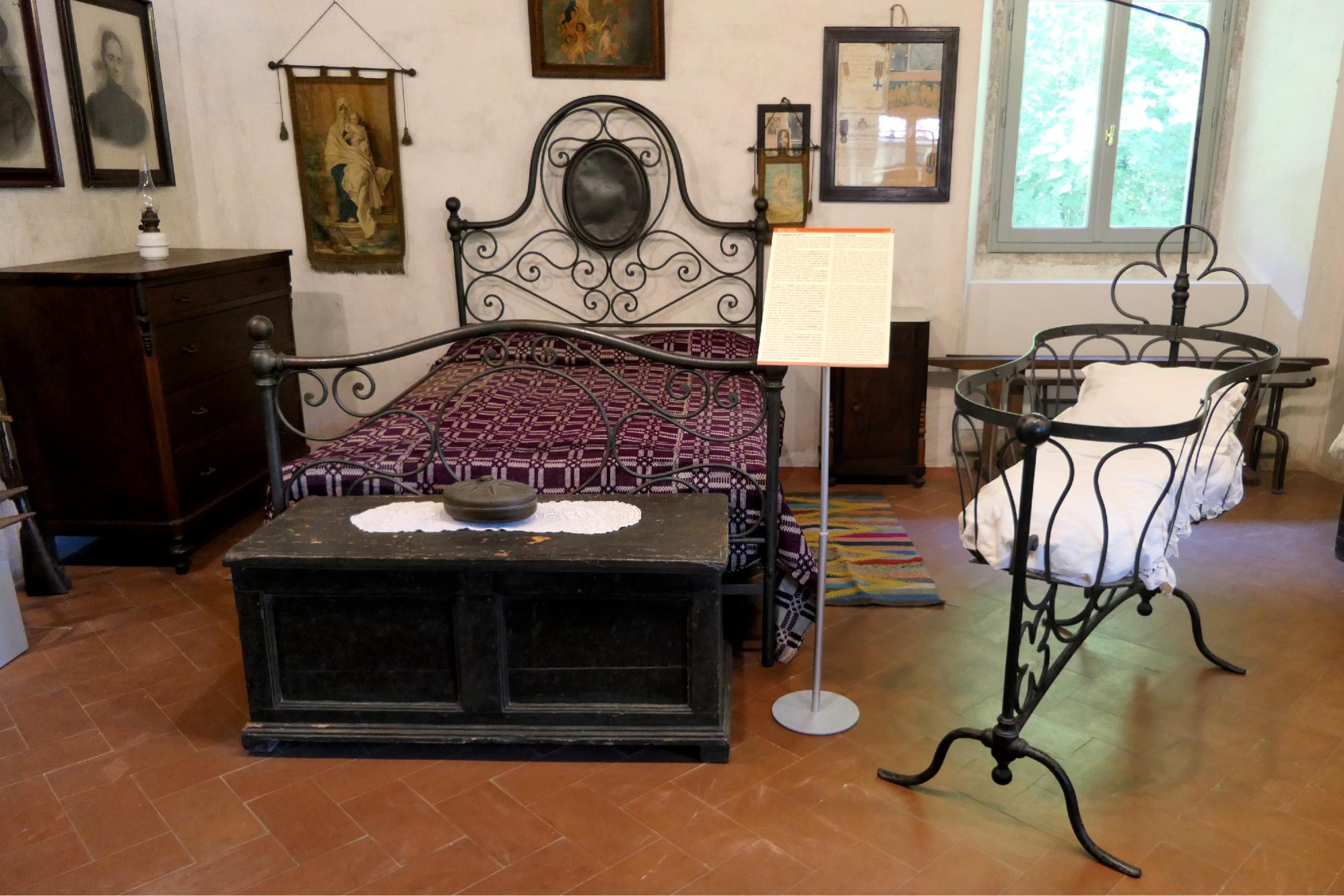 camera_da_letto_museo_lavoro_seravezza