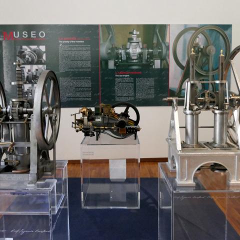 Museo Barsanti Pietarsanta-modelli di motore a scoppio