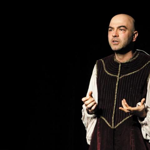 Spettacolo Folle la guerra e chi per lei svena...